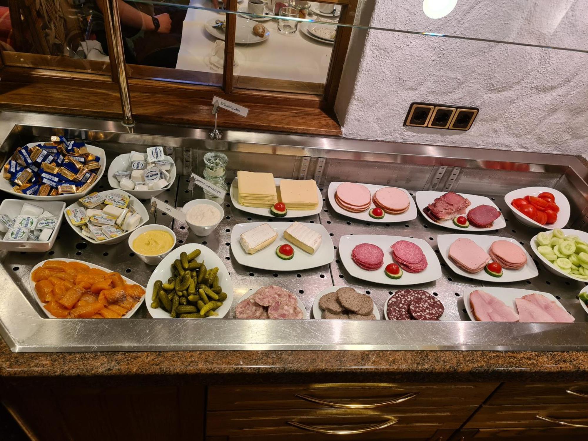 פירמאסנס Hotel-Restaurant Kunz מראה חיצוני תמונה