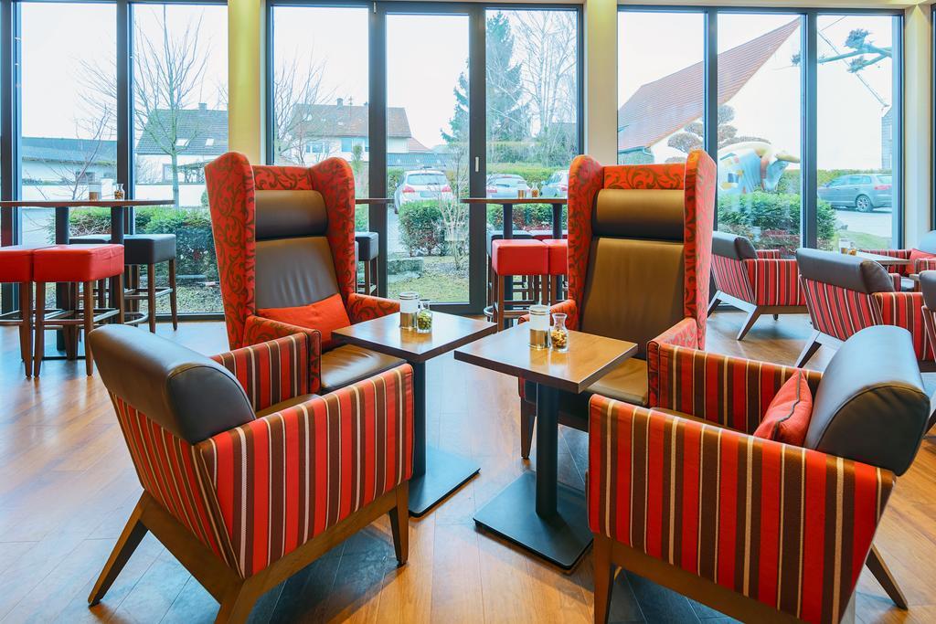 פירמאסנס Hotel-Restaurant Kunz מראה חיצוני תמונה