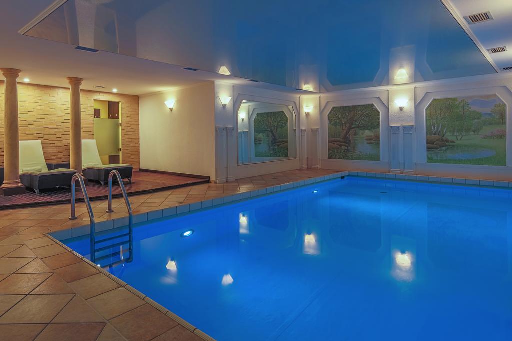 פירמאסנס Hotel-Restaurant Kunz מראה חיצוני תמונה